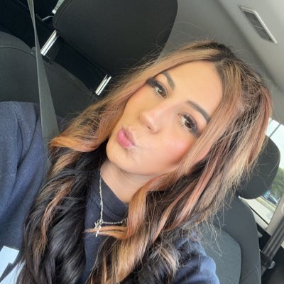 kayleechometaa's tweet photo. #NewProfilePic https://t.co/2me1PTRL79