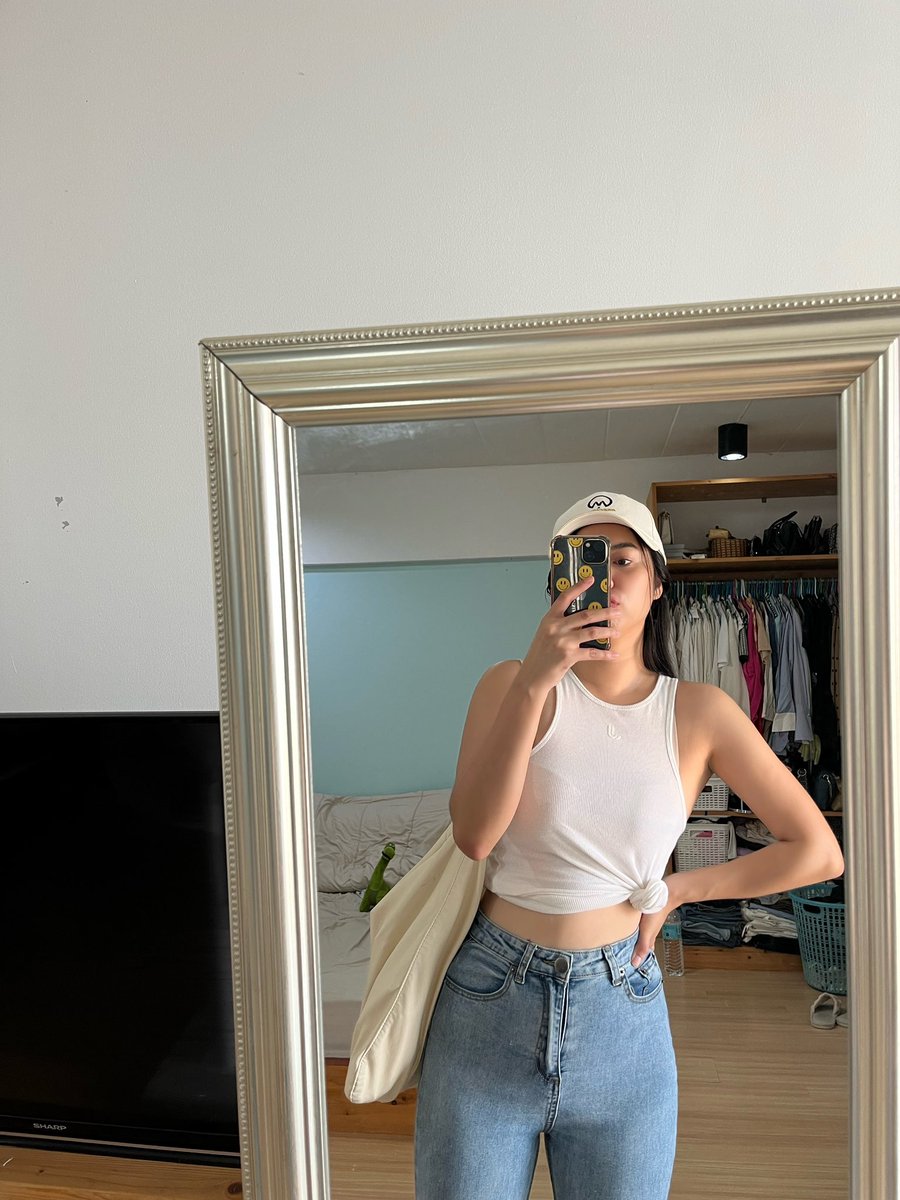 Oldandneww's tweet photo. Outfit of the day #OOTD #ootdfashion #outfit #outfitoftheday https://t.co/YxCrYhf4Mh