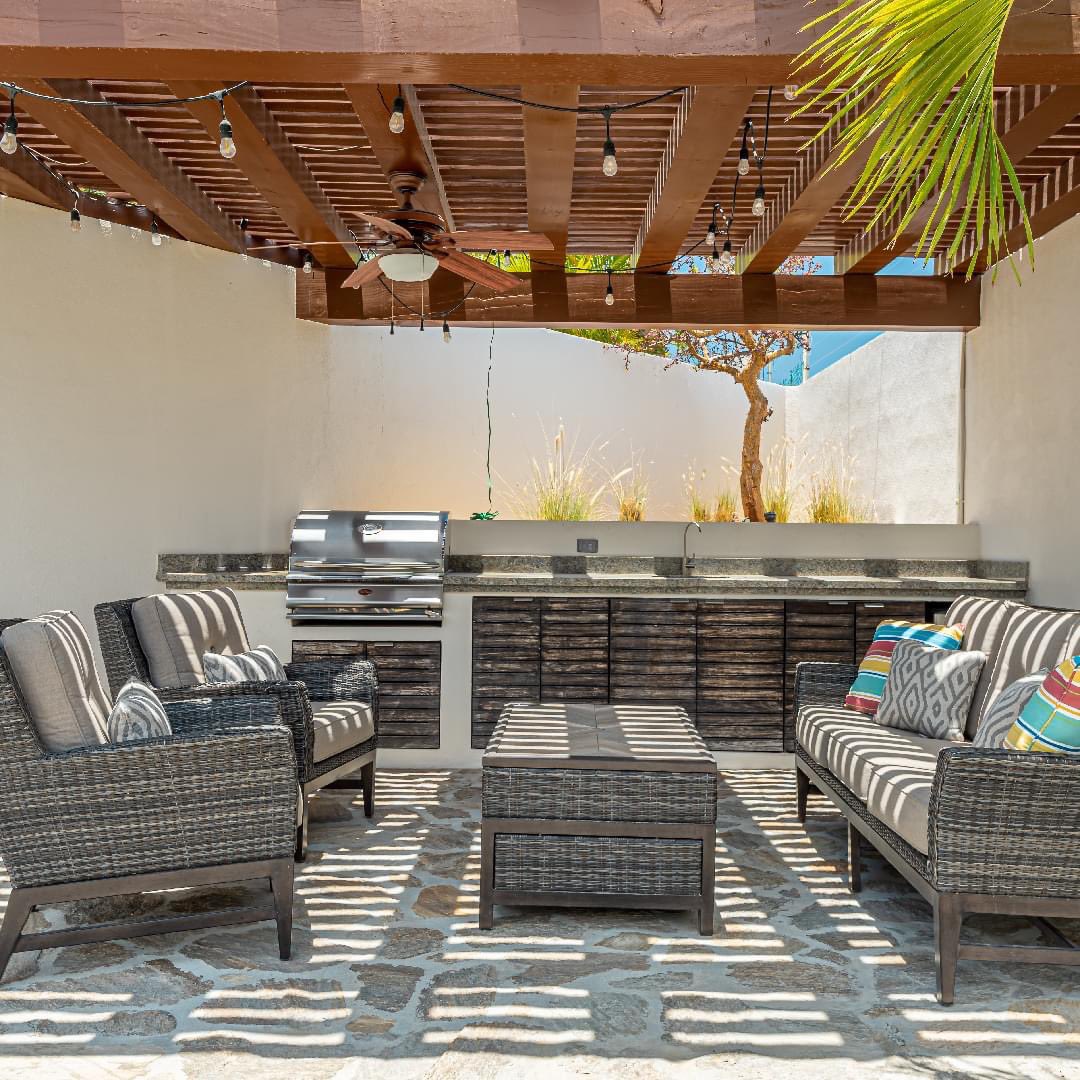 echavezreal's tweet photo. Single level home at La Joya in San José del Cabo. 
4 BEDS | 4 BATHS 

Offered at $1.5 million USD 
•
eduardoc@theagencyloscabos.com 
+52 624 157 3556
•
#loscabos #realestate #realtor #milliondollarlisting #theagency https://t.co/3Jw2QHU1YE