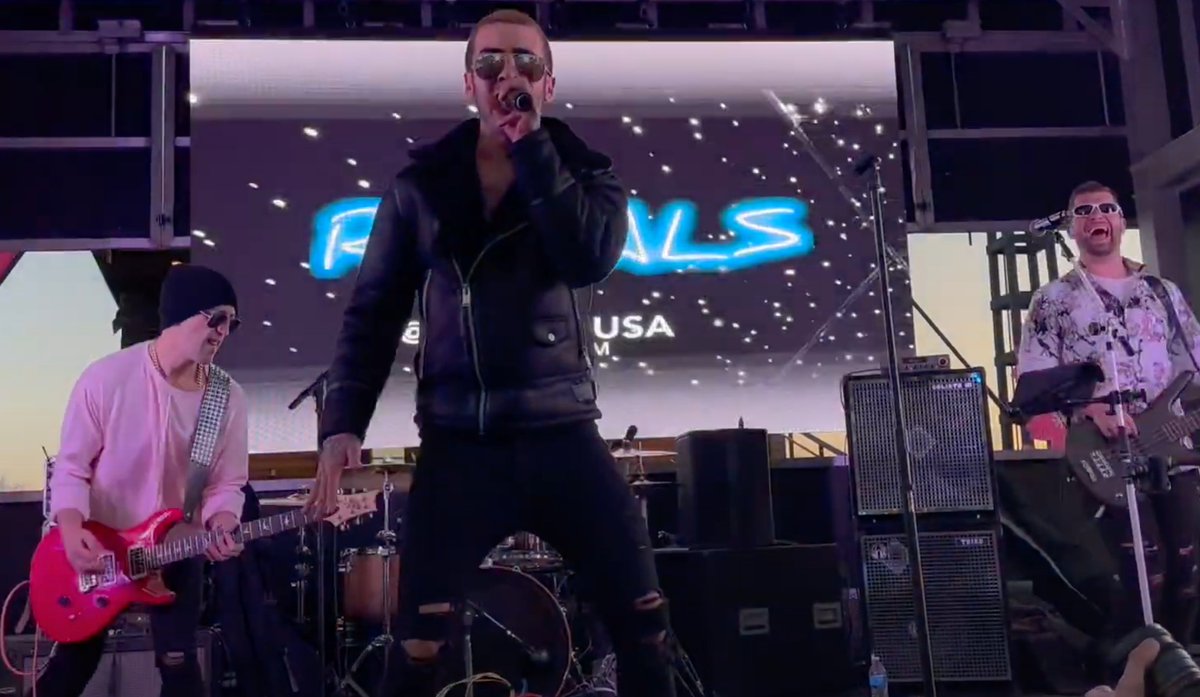 runindc's tweet photo. @_RoyalsUSA performed at #Bloomaroo #TheWharfDC, Cherry Blossom Festival  https://t.co/o1iNa3QpHL https://t.co/ZVDodfuJXd