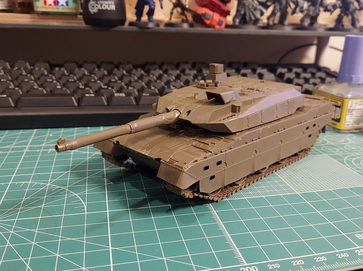 Tarusan72's tweet photo. 10式
『ひとまるしき』
もう少しで形になるね🎵
#戦車
#10式
#TYPE10TANK https://t.co/xYUTPTf5Zu