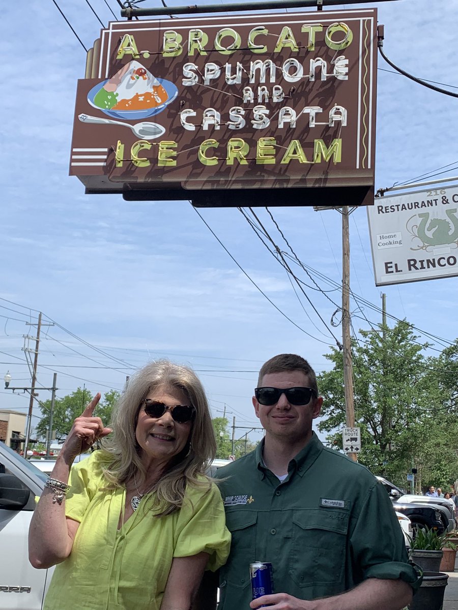 MichaelGreen77's tweet photo. Doing #NOLA things on a beautiful Sunday Afternoon with these two. #ChurchFirst #PalmSunday #Brocatos https://t.co/Uilq9t4Zgb