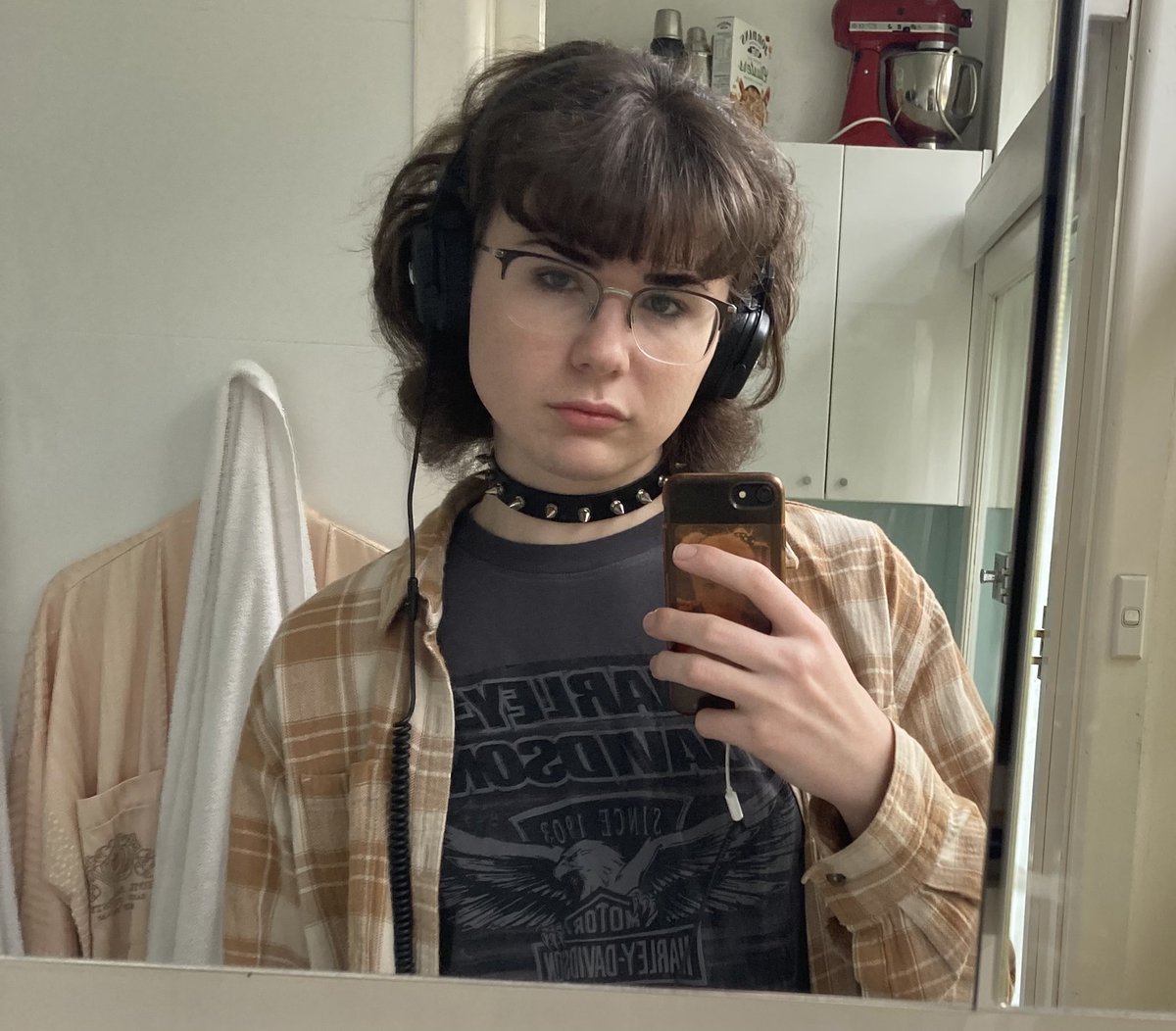 morepain4harlan's tweet photo. #mlmmonday
🗡 Harlan
🗡 he/it/they
🗡 pre-everything ftm
🗡 gay https://t.co/B0rMP6ZJ1e