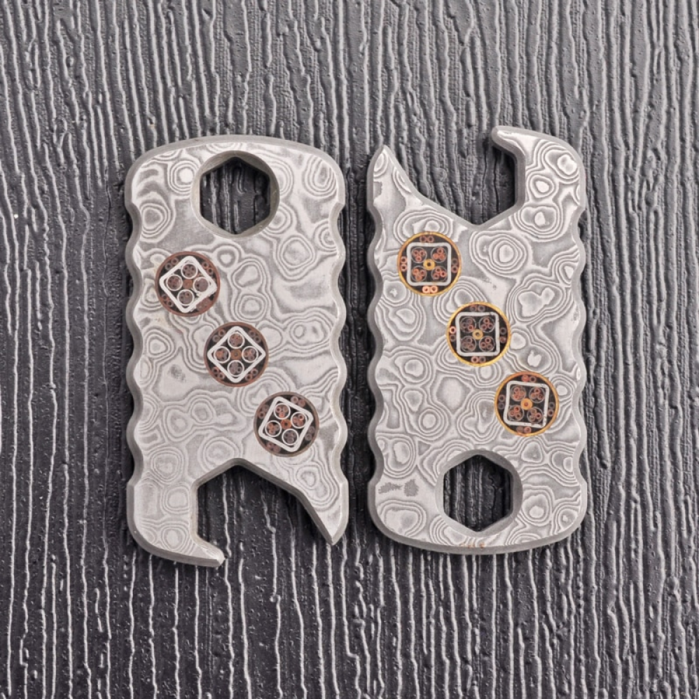 EdcGrabber's tweet photo. Damascus Steel Toolboard 

https://t.co/S7IeuMAEfp 

#everydaycarryknife #edcgear #everydaycarry  #edc  #edccommunity #edcknife #everydaycarrycommunity    #everydaycarrygear #titaniumedc #edctitanium #carabiner #edccarry #gadgets #edcgrabber https://t.co/V3Yotxm4Pi