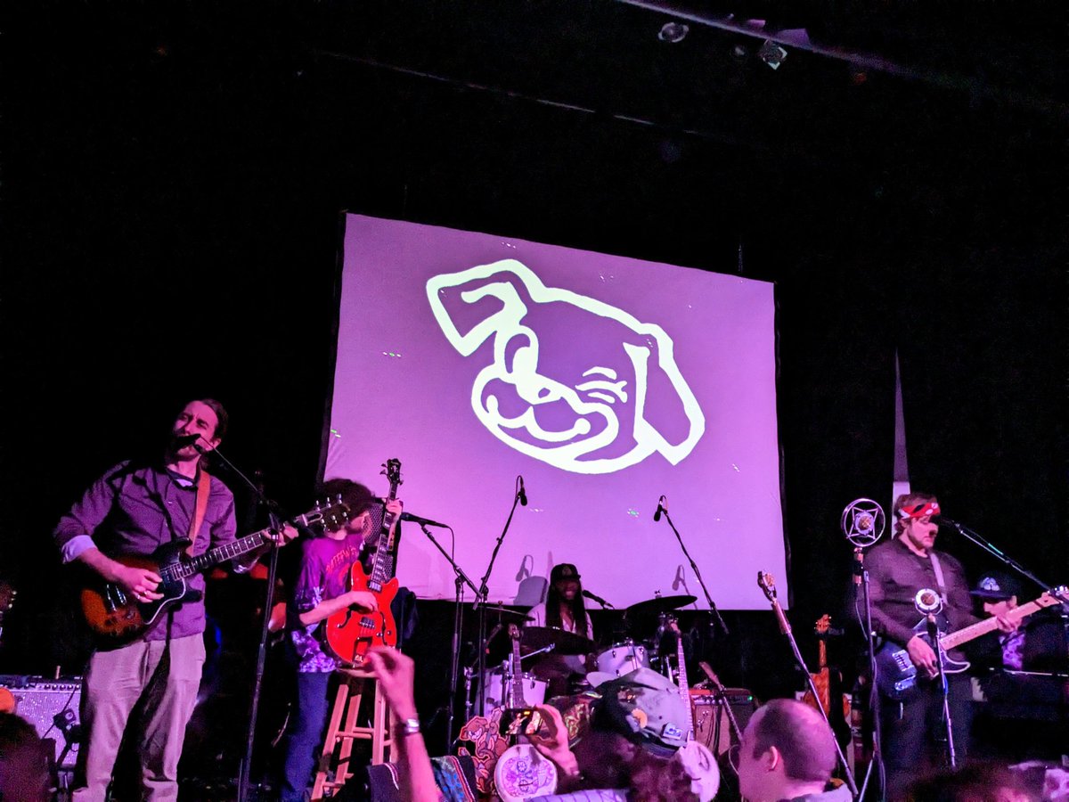 @liffy@shakedown.social tweet media