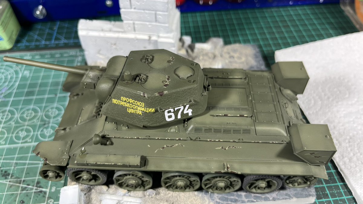ScaleAussie's tweet image. Slowly getting progress on the ICM models OT-34/76 withe decals on and first pass of chipping complete. 

#icmmodels #smspaints @smspaints #WW2 #weatheredmodels #love