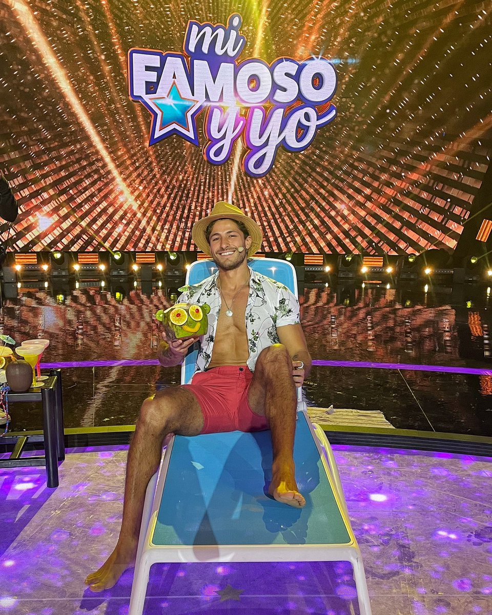 danielazzuara's tweet photo. @mifamosoyyo @marianaecheve @gabrielsotoMEX https://t.co/F77TqBHcG4