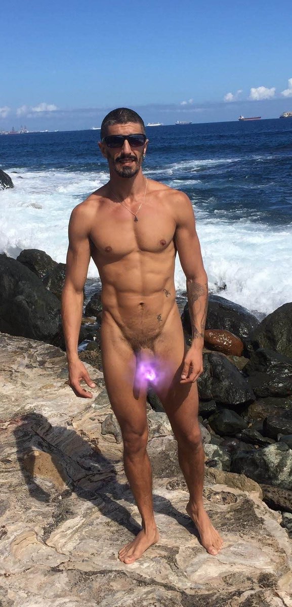 Tengo video nuevo en el onlyfans.com/hernandezmaraba

Esta baratita la cosa para las docenas de videos y fotos que tengo en galería. Pásate un ratito and enjoy!