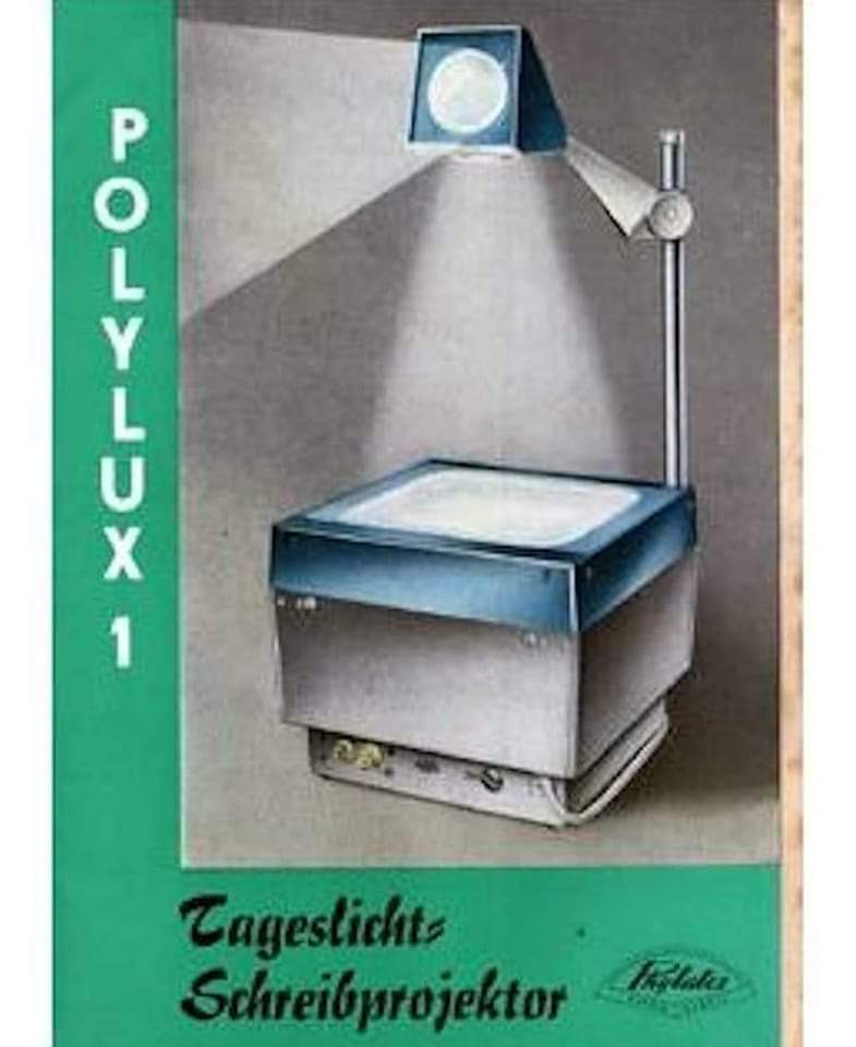 DDR_Reklame's tweet photo. Der #Polylux ist ein ursprünglich in der DDR produzierter Tageslichtprojektor. Hergestellt wurde der Polylux seit 1969 vom VEB Phylatex-Physikgerätewerk DDR in Frankenberg.
#Overheadprojektor #Tageslichtprojektor #Frankenberg #KarlMarxStadt #GDR #Ostalgie #EastGermany https://t.co/gPdXpapUT9