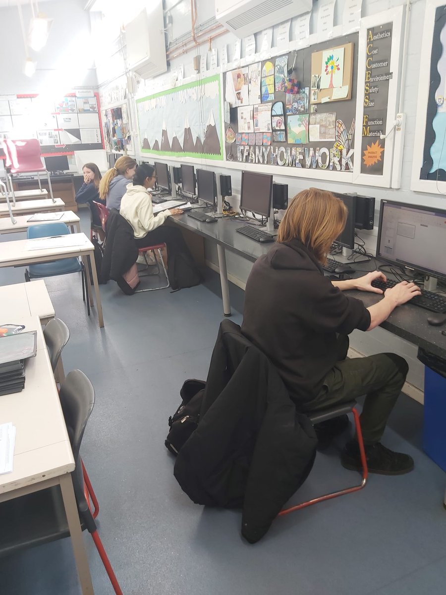woodcotehigh's tweet photo. Easter revision classes well attended today. DT and Media. WeAreWoodcote #ExcellenceIsHabit #PreparePerformProgress https://t.co/ypexhKUQAr