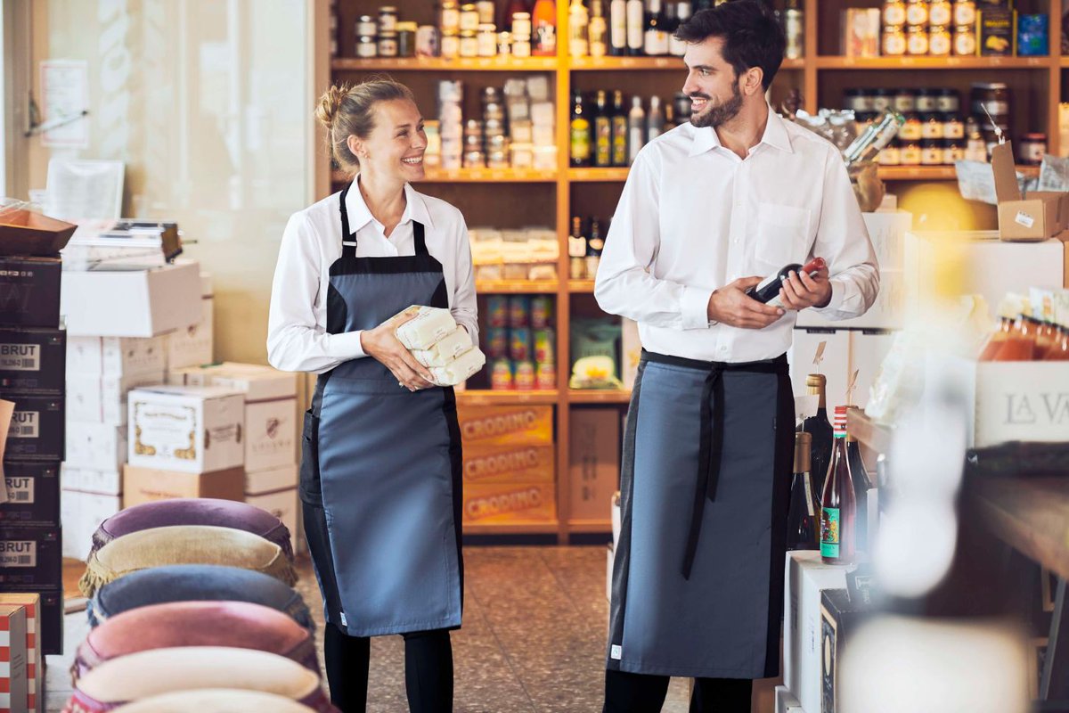 MEWA_CH's tweet image. C'est bientôt Pâques et les restaurants sont en pleine activité. Il est donc bon de pouvoir compter sur des vêtements professionnels frais. Par exemple #MewaTM Ticino louer au lieu d'acheter mewa.tm/3K8fgqA #textilsharing