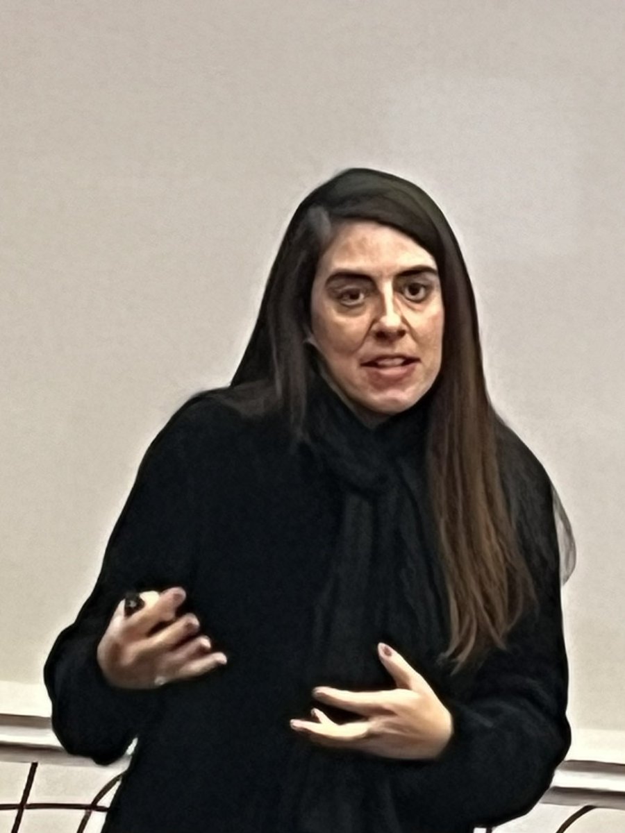 Prof. Pauline Arango <a href="/uandes/">UANDES</a> describe servicios para personas con #intellectualdisabilities en Chile y los desafíos a las familias y agencias de apoyo. Presenta al programa académico de los psiquiatras #MHID Londres del norte. <a href="/Tenoria/">Marce Tenoria</a> <a href="/likahassiotis/">Angela Hassiotis (+@proflikahass.bsky.social)</a> <a href="/psychiatryofid/">Psychiatry of ID</a> <a href="/bathika/">Bhathika Perera</a>