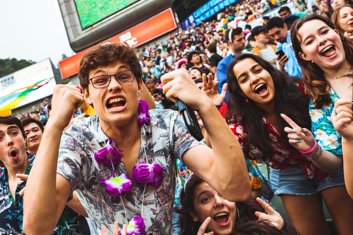 The Hong Kong Sevens has wrapped up after three days of exciting matches. Huge congratulations to 2x cup winners New Zealand and everyone who played on the pitch last weekend!  Relive the intense action of the tournament with our photo highlights!
#HK7s #hkrugby @OfficialHK7s