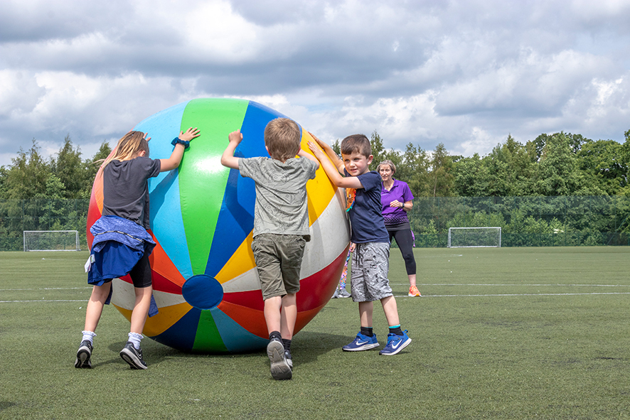 activestirling1's tweet image. Happy Easter holidays! We hope all the kids have a great time, have lots of fun, and enjoy all the sports and activities at our holiday club at @thepeakstirling during the Easter school holidays! #Easter #Holidayclub #funactivitiesforkids