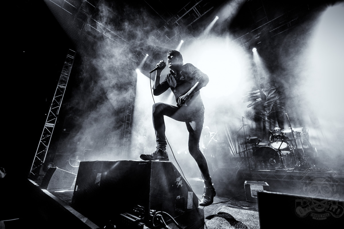 O2AcademyLeeds's tweet image. Did you join us last week for @suedeHQ, with special guest @sprintsmusic? What an epic show 😍

What were your favourite moments? 👇

📷 @UnholyRacket for @academyamg on Thursday 30 March (𝘱𝘭𝘦𝘢𝘴𝘦 𝘥𝘰 𝘯𝘰𝘵 𝘶𝘴𝘦 𝘸𝘪𝘵𝘩𝘰𝘶𝘵 𝘱𝘦𝘳𝘮𝘪𝘴𝘴𝘪𝘰𝘯) #Suede #Sprints