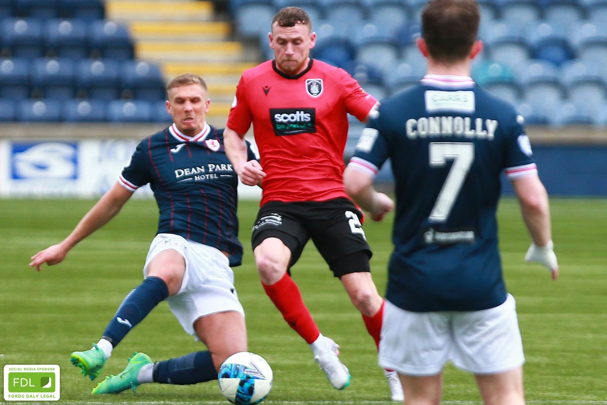 RaithRovers's tweet photo. That man Tom Lang 🤩 One minute he’s performing crucial last-ditch tackles and blocks… The next, he’s in our opponent’s box, beating his defender to find the back of the net 👏
📸 by @nmurrayphotos & Tony Fimister
#YourRovers https://t.co/0H8TLrcgrL