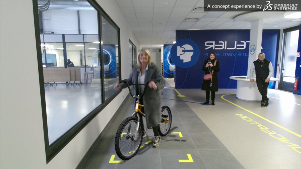 bikEpic3DS's tweet photo. I tried a bike in #AugmentedReality during the experiential track at #CampusFab. Come and try this #3DCustomization #3DEXPERIENCE and learn how #IndustrieDuFutur bridges experience and on-demand manufacturing. A #ConceptExperience by @3DSfrance's #3DEXPERIENCELab https://t.co/hKNp81ND8h