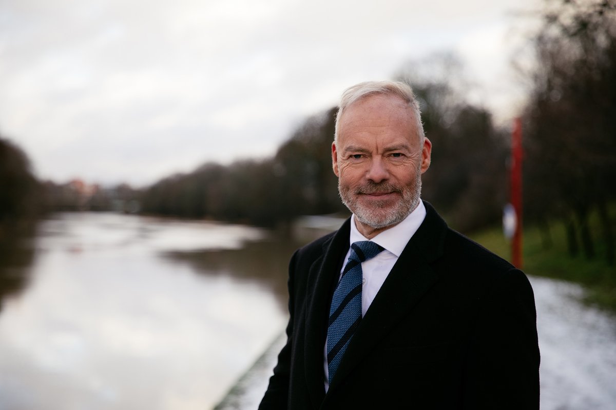 suomenyrittajat's tweet image. Pauli Aalto-Setälän (kok) ahkera kampanjointi kannatti. Eduskunnassa hän aikoo vaalia hyviä yhteyksiä yrityksiin.
#vaalit23 
#yrittäjyys

yrittajat.fi/uutiset/pauli-…