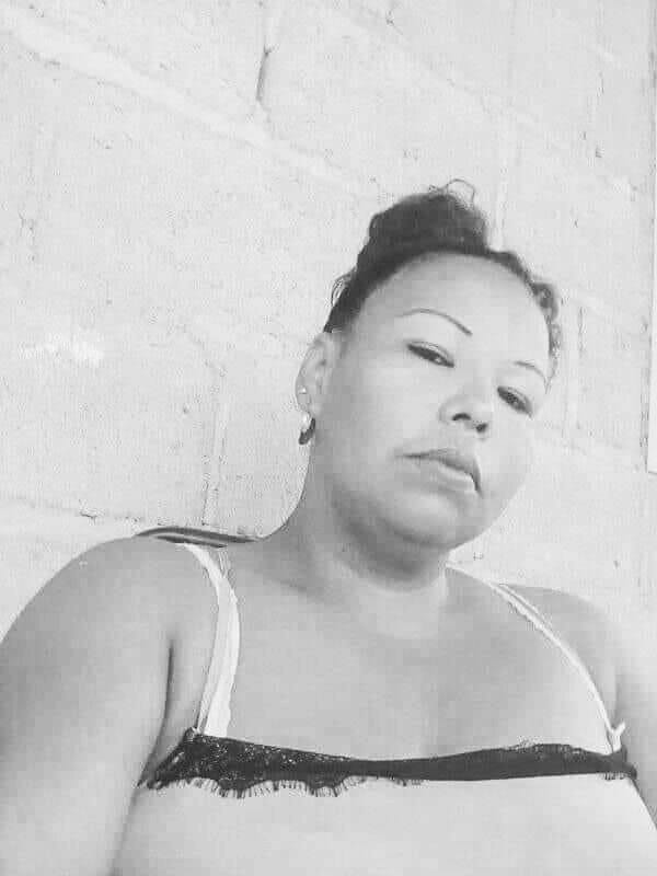 masntvhn's tweet image. @mntvhn | Siguen la muerte de mujeres en el país. Tras una acalorada discusión con su victimario le quitan la vida a una  femina identificada como Fidelina Argueta, conocida como "La Tunca". El hecho sucedió en la colonia #LaInvasión, #Olanchito, #Yoro.