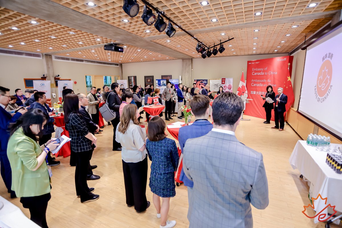 CanadaChina's tweet photo. A successful #TasteofCanada event – bringing together 🇨🇦 culinary talent &amp; inspiration, showcasing high-quality, sustainably-produced  🇨🇦 food &amp; beverages to Chinese buyers. Thanks to all the 🇨🇦 participants! https://t.co/rvqJlicwpO