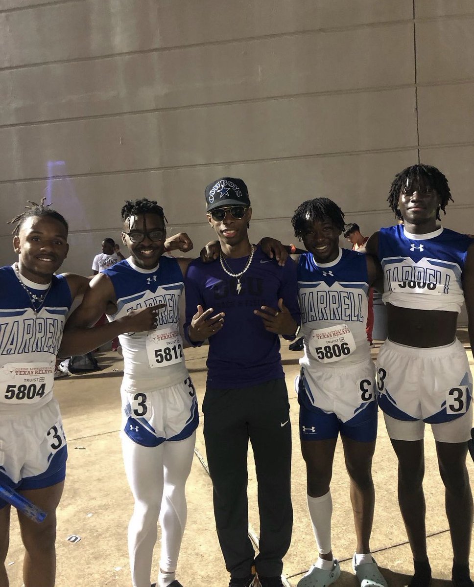 Texas Relays 2023 Showed Me That Having Over 100k Followers &amp; 100 Million Views In The Last Year Makes You A Star🙈🌟 I Thank All The Supporters I Literally Couldn't Warm Up For My Races Because I Was Taking Pictures Every 10 Seconds😭🫶🏽🤴🏽 I Took 70+ Pics With The Supporters This