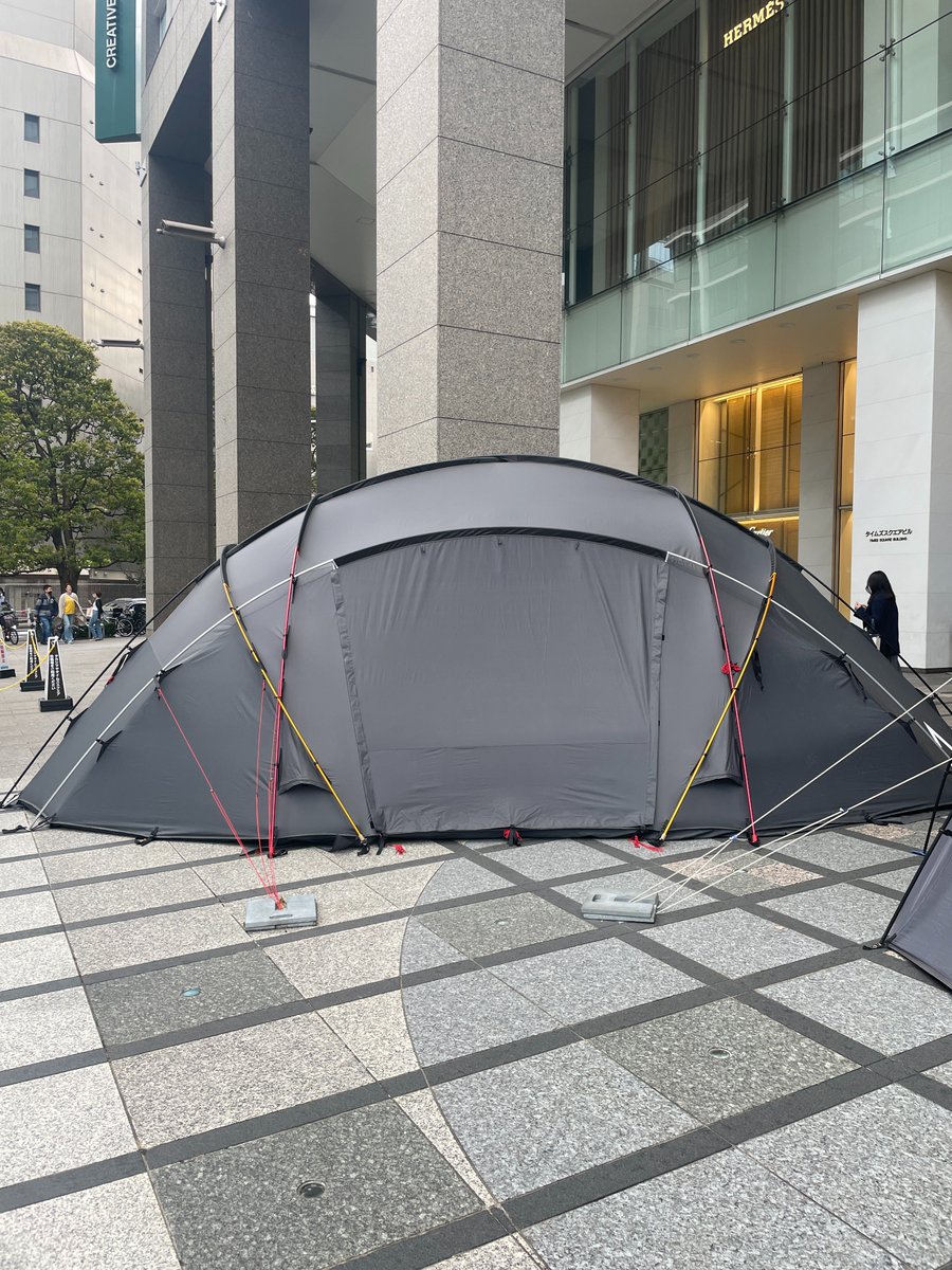 hinata_store's tweet photo. hinata x LOG OUTDOOR PLACE
2日間、ストアも出店してきました!
夏納品予定の16人テントの人気が凄かった、、
たくさんご来場いただきありがとうございました!
次のイベントは5月のALL CAMPERS JAPAN🔥
#hinataストア #高島屋 #hinata #Nortent #Graphiteblue #BENNEVIS #Mjodhall https://t.co/sdJB2YybUK