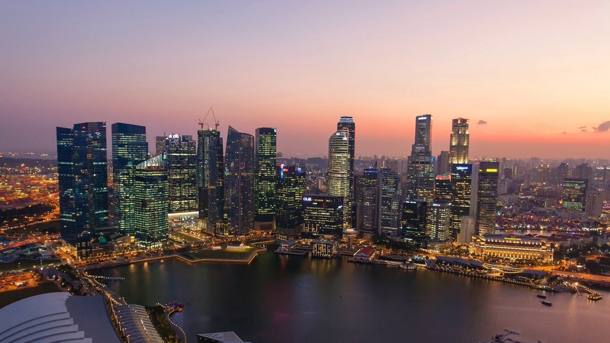 BillMoore20's tweet photo. Singapore, Sunset, River, Buildings, Skyscrapers https://t.co/ZmzGjsN8Tu