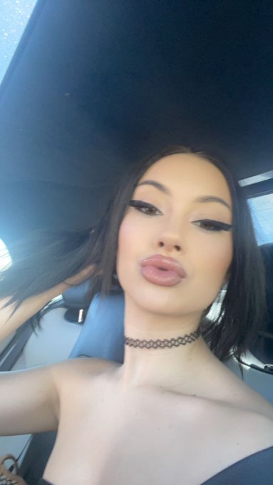 bxtch I&rsquo;m bangin, I look good https://t.co/JTcq0UJrFh