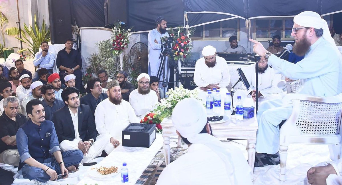 nisarkhaskhely's tweet photo. TAKMEEL-E-QURAN at MR. @ZEESHANLOHYA CEO Z Group of Companies place. #bayan by #maulanahabibattari &amp; #dua by Hazrat @BashirFarooq786 #Ramzan2023 @HWassan @MWassan1 https://t.co/RIkWEjiejb