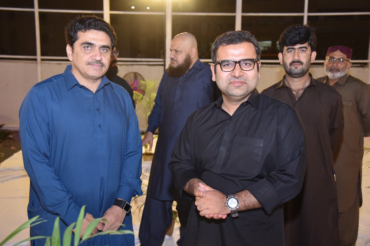 nisarkhaskhely's tweet photo. TAKMEEL-E-QURAN at MR. @ZEESHANLOHYA CEO Z Group of Companies place. #bayan by #maulanahabibattari &amp; #dua by Hazrat @BashirFarooq786 #Ramzan2023 @HWassan @MWassan1 https://t.co/RIkWEjiejb