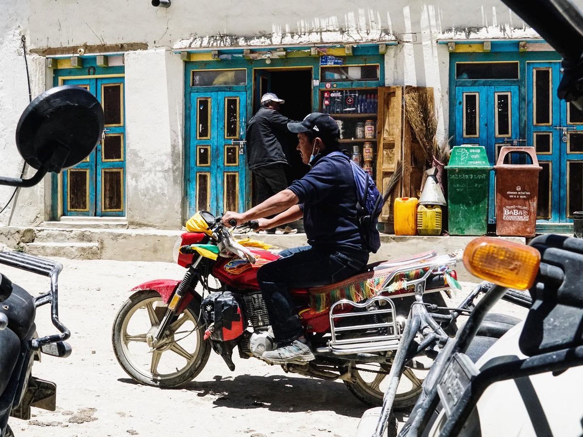 virnakai's tweet photo. Just a set of random four images from Mustang Valley and the ancient walled city of Lo Manthang. We are leaving Pokhara April 15th so there is still time to fill one of the empty spots on the @helmetstories Barebones ride to Lo Manthang. https://t.co/oT8Y2VLCjm