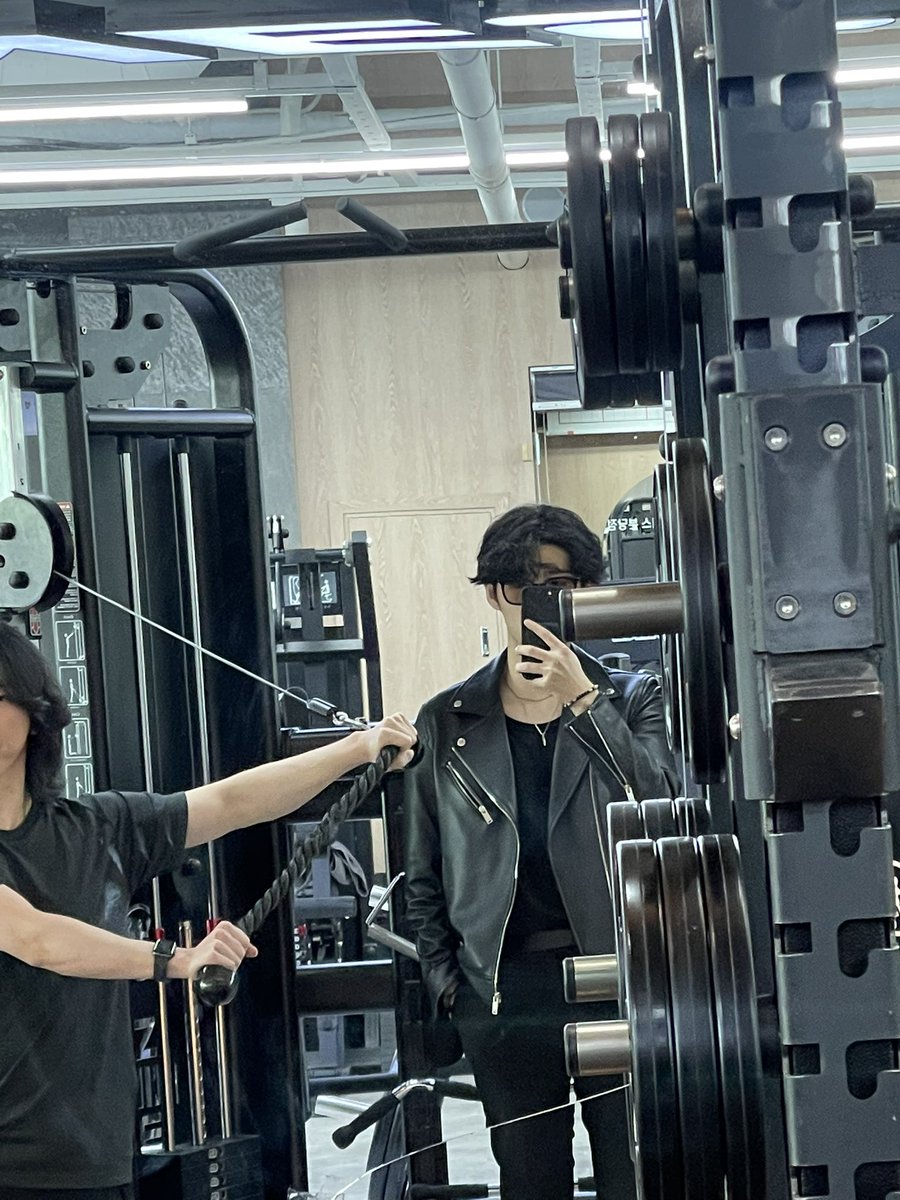 gaho88882970's tweet image. 구경하는중 ㅋㅋㅋ