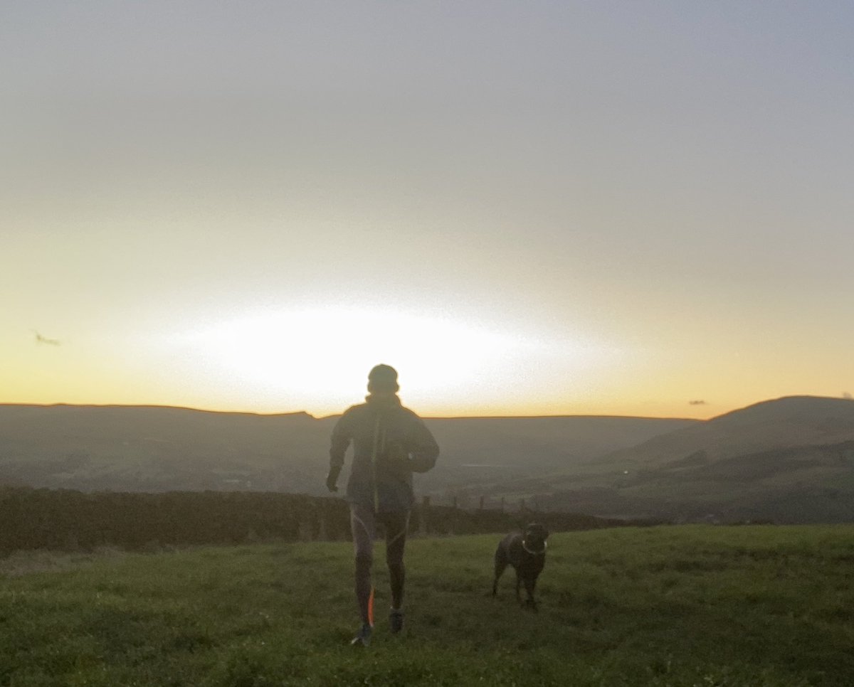 andyb066's tweet photo. Good morning @runningpunks Attempt at a bit of running today. Walk / jog / walk / jog etc. knee feels stable but still discomfort when running. Feels ok after though. Minimal progress, back in the gym tomorrow #runningpunks #runningpunk #brokenpunk https://t.co/BHITmCvHmd