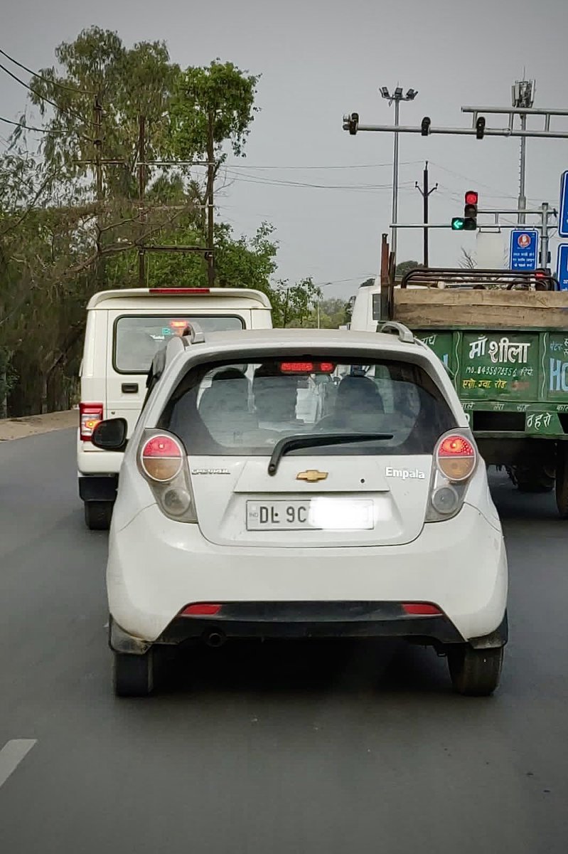 Pun_1t's tweet photo. โEโmpala spotted on the roads of my hamlet !!
#WildIndia
#ChevyFans https://t.co/gIoyy2CFTx