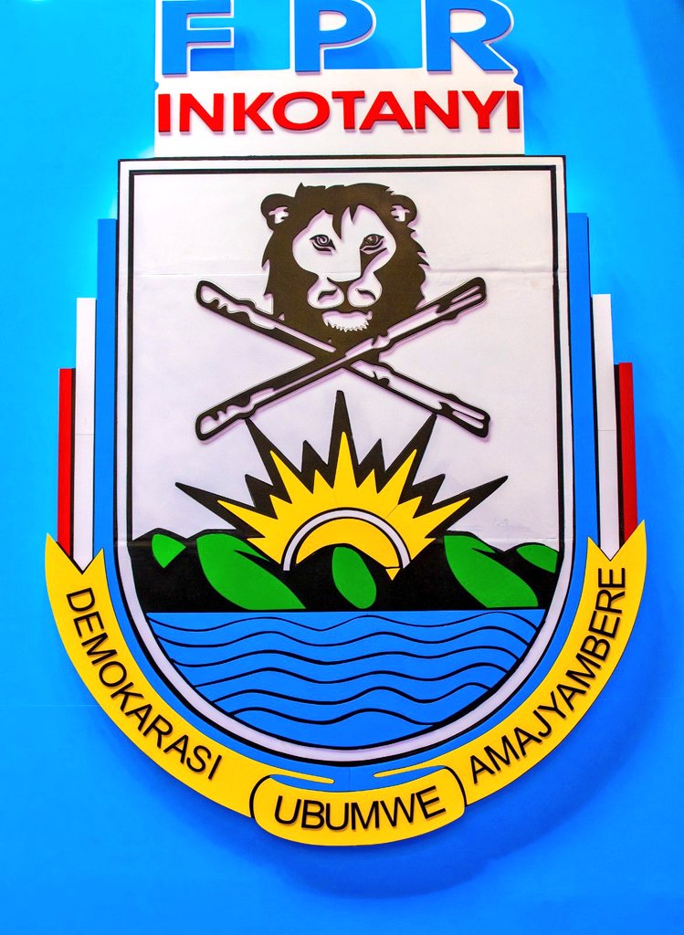 NsengimanaJado's tweet photo. #IyungureUbwenge
1/2 MENYA IKIRANGANTEGO CYA #RPF ICYO GISOBANURA: 

1. IKIYAGA N’IMISOZI Y’ICYATSI GITOSHYE:Ni ikimenyetso cy’ubwiza bw’u Rwanda.
2.INTARE:Ni ikimenyetso cy’uko u Rwanda rurinzwe.
3.IMIGANO 2 ISOBETSE: ikimenyetso  cy’ubwitange n’ubufatanye bw’abaruharaniye ... https://t.co/G8tEHTFeAf