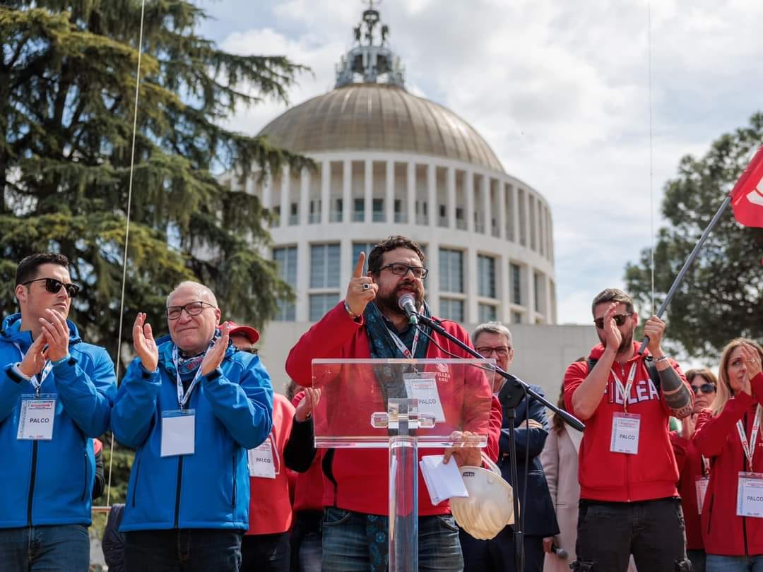 Fillea_Cgil's tweet photo. 📷 #1aprile tutti in Piazza San Giovanni Bosco,
il Governo ci ascolti perché con le sue scelte sbagliate sui bonus edili sta sacrificando la ripresa di un intero settore produttivo e la rigenerazione delle nostre città.

#failacosabuona #CgilSocial https://t.co/mBCQgFUYWX