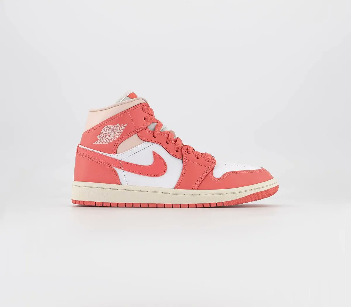 #ad Jordan 1 Mid Strawberries and Cream is now LIVE!

Office &gt; c.thesolesupplier.co.uk/5H2TT 
Nike &gt; c.thesolesupplier.co.uk/13ESp