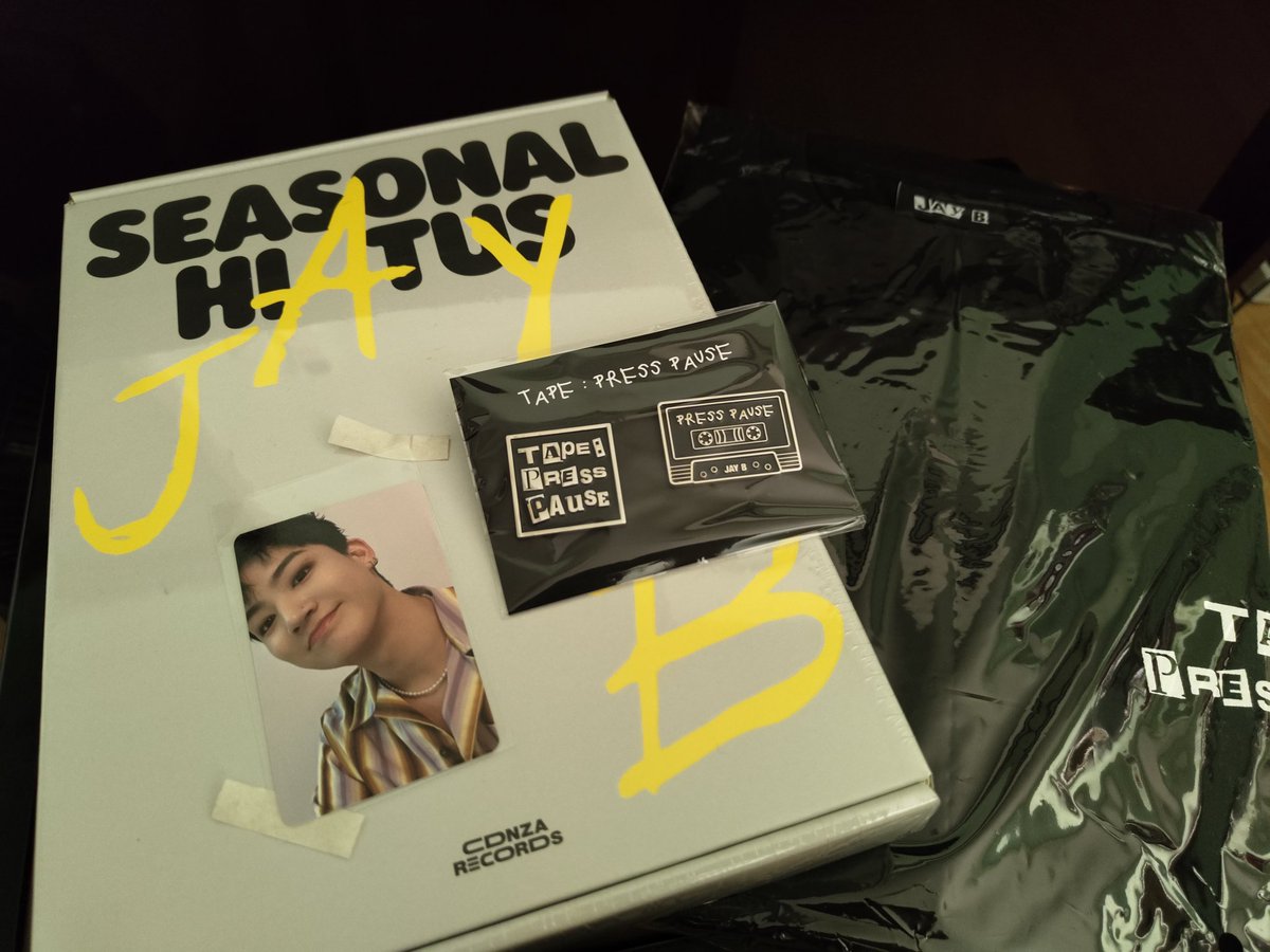 My Seasonal Hiatus and Jay B Press Pause merch came home today. Thank you <a href="/KPupperPH/">KPupperPH 🐶</a>, my go to shop for my K-pop needs😊
Sometimes I fear that I might forget you haha buti nagparamdam ka bestie🥰

#jayb #제이비
