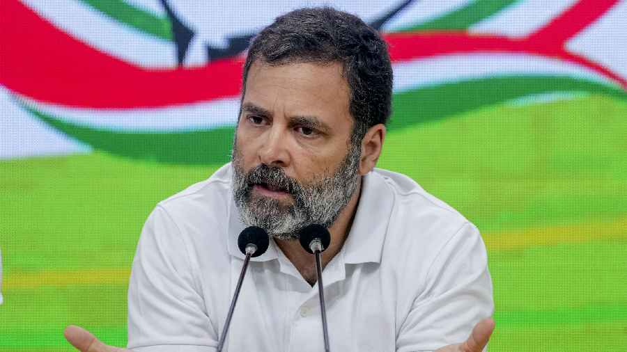 TNTodayLive's tweet photo. राहुल गांधी को जमानत मिल गई है 

मानहानी मामले में अगली सुनवाई 13 अप्रैल को होगी

◆ सूरत सेशन कोर्ट ने दिया फ़ैसला

@RahulGandhi | #RahulGandhi | #SuratCourt https://t.co/vXGemWlGdz