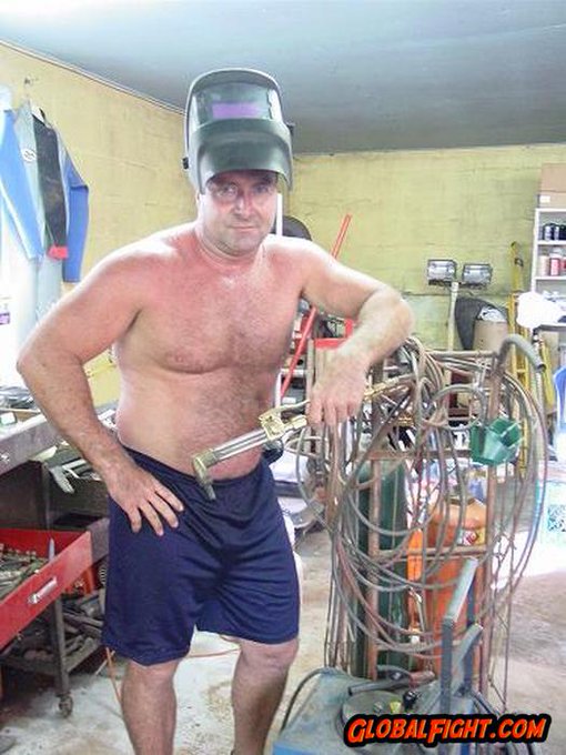 I'll Let You Watch Me Shirtless in Garage  --  https://t.co/oAwhABJ0gw   ---  #IfYouSendMeFiveDollars