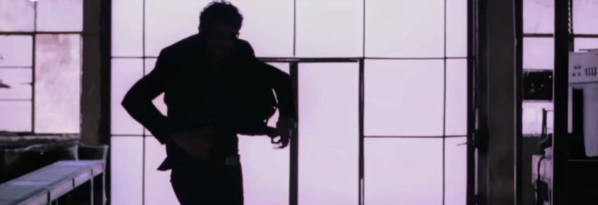 Ietsott's tweet photo. 14 Yrs For That Stylish Cut 🔥
#14YearsForStylishBilla #Prabhas https://t.co/ppVU1ulh4H