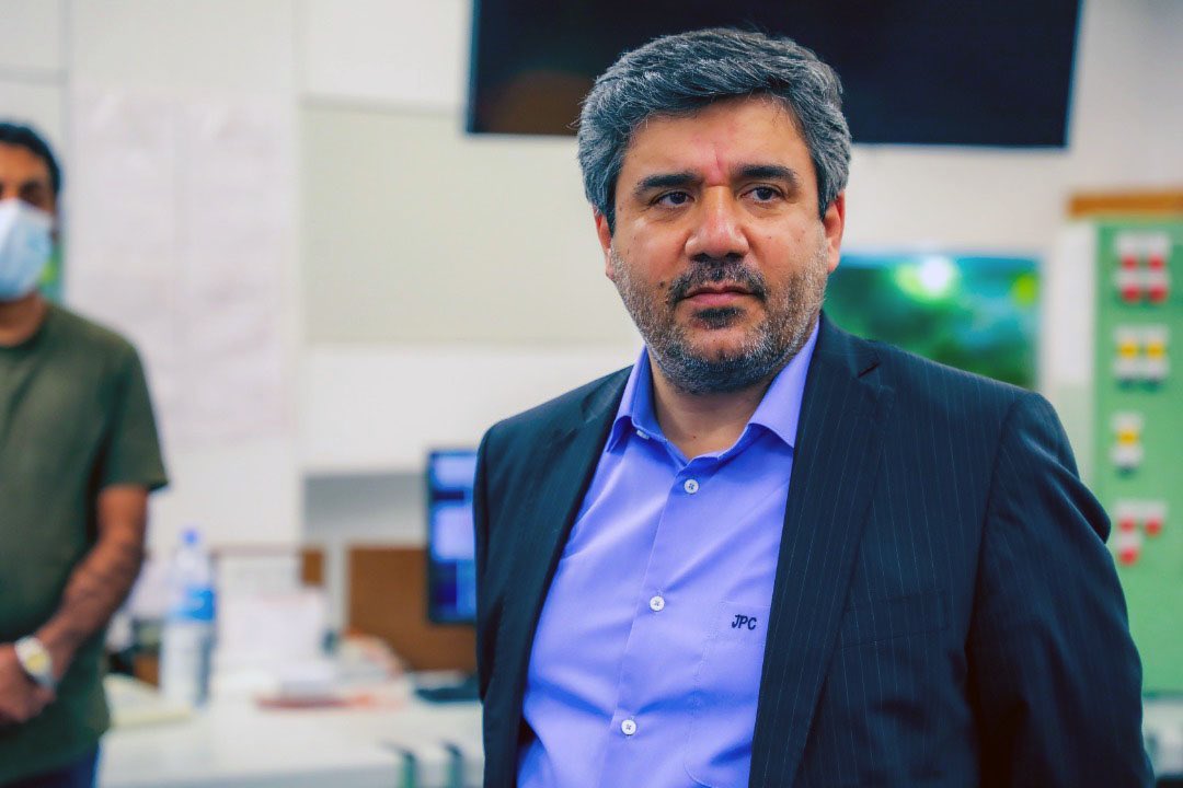 ChericHaji's tweet photo. خلاصه گفتگوی مدیرعامل #پتروشیمی_جم با @Bourse24ir 

۱- در سالی که گذشت علی رغم محدودیت هایی که وجود داشت در واحد های الفینی به ۹۷٪ برنامه اجرایی و در واحدهای پلیمری(با تولید ۷۲۳٬۲۲۳ تن محصول)به ۱۲۰٪ ظرفیت اسمی و ۱۰۹٪ برنامه تولید دست یافتیم. https://t.co/Q95MJzKcQ5