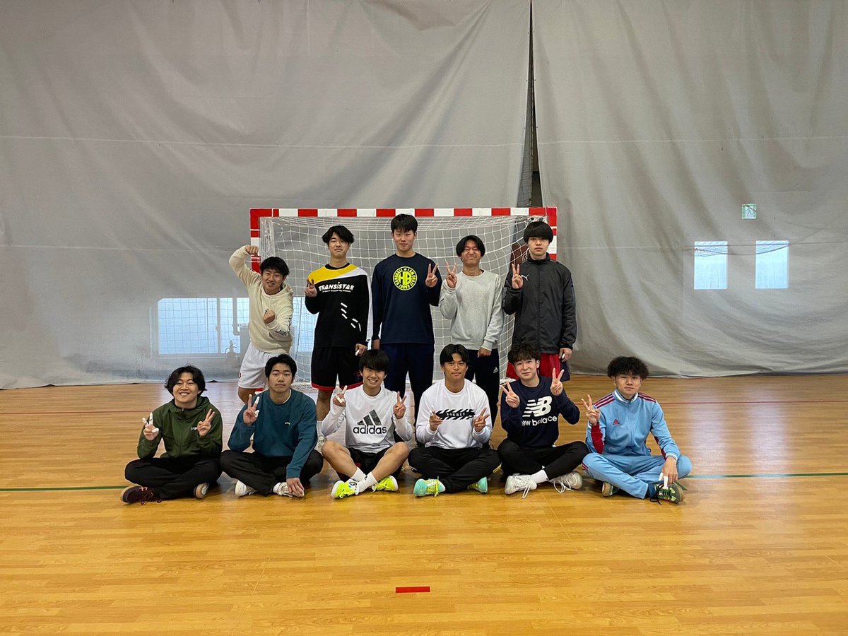 新入生11名です🤾‍♂️
4月24日から春リーグが始まります。
応援の方よろしくお願いします！