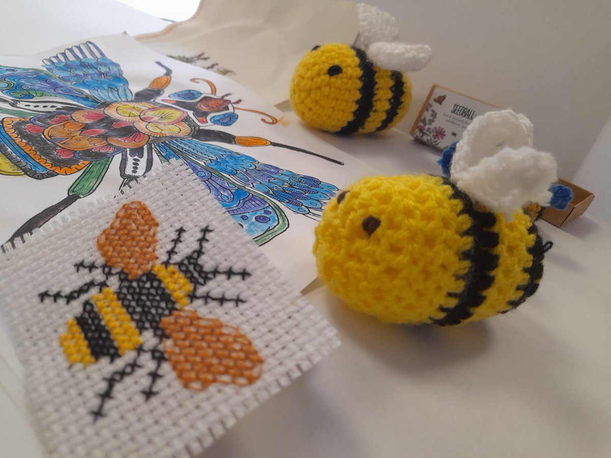 leedssanctuary's tweet photo. It's lovely to see your bees coming in, we hope you can join us on Zoom tonight as we finish this campaign. Register for the details through our website: https://t.co/DJgw6VmBwH
#leeds #leedslife #universityofleeds #leedsuni #leedsinspired #zerowasteleeds #craftivism https://t.co/AtKFEqNtfI
