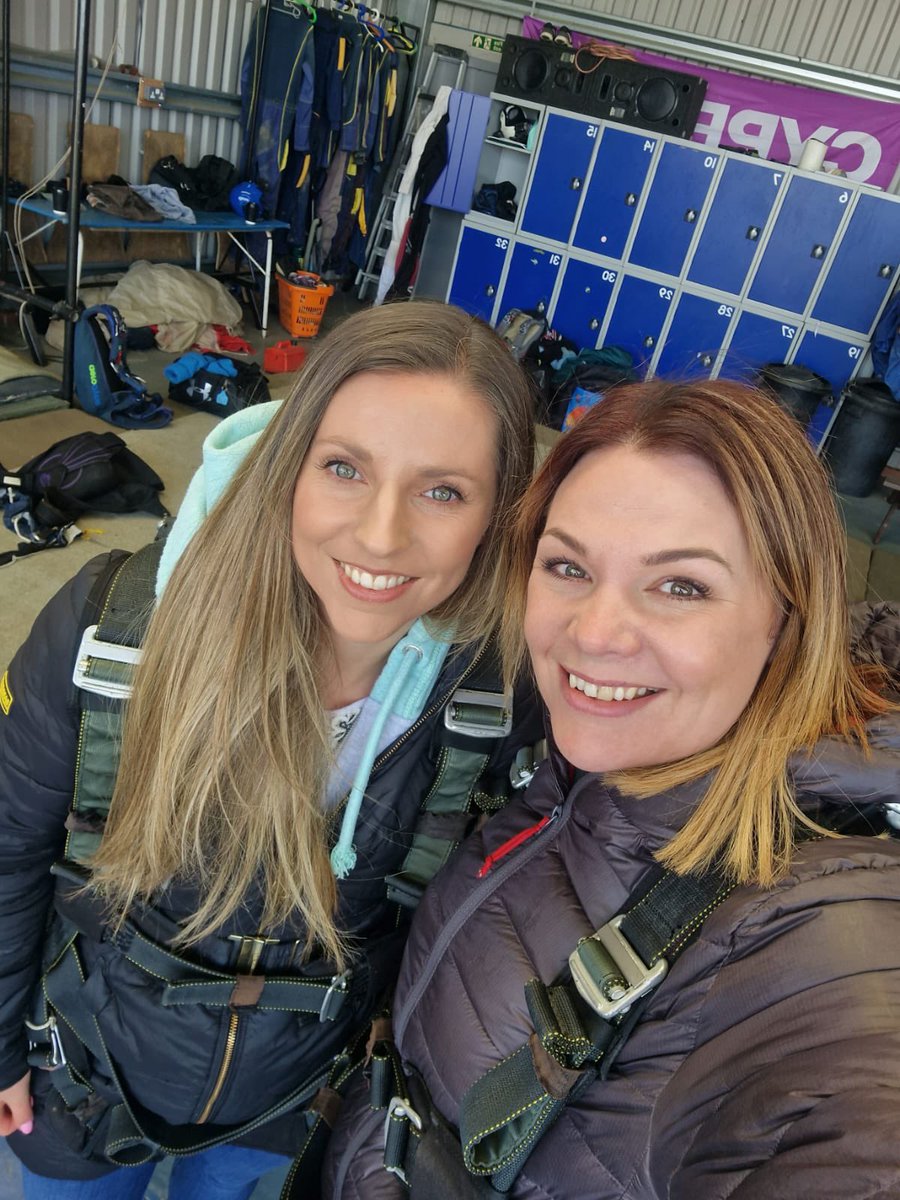 Well done to Kara Freeman &amp; Susie Laws FPFS yesterday as they completed tandem skydives from 13,000ft

The Fiducia ladies alongside a couple of Kara’s friends raised over £2,000 for charity

For more info &amp; to support visit gofundme.com/f/jumping-for-…

#charity #skydive #fiducia