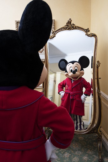 imemegination's tweet image. Me getting up at 2pm after a night of mental breakdown :