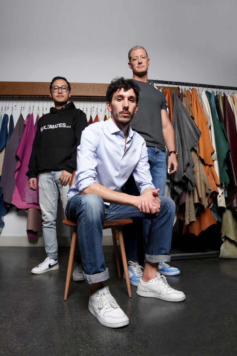 Designers are key to us, so please meet the legendary <a href="/kacimi_latamene/">kacimi_latamene</a> ; a thread 🧵👇