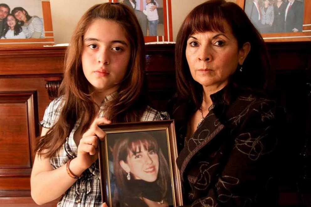 #AsiArrancamos Máx 20ºC #Comodoro Soleado #BlancoyNegro por @radiodelmar987 2002 En Tucumán desaparece Marita Verón <a href="/barciaml/">María Laura Barcia Martinovic</a> <a href="/ornellavezzoso/">Ornella Vezzoso</a> <a href="/julyhelene/">july helene</a> <a href="/LydiaCocha1/">Lydia Cocha⭐️⭐️⭐️🇦🇷</a>  <a href="/marcelovidalcr/">Marcelo Vidal</a> <a href="/MKHardyPhoto/">Matt Hardy</a> <a href="/saulgh22/">Saul Gherscovici</a> <a href="/HerreraSoleKm5/">𝑺𝒐𝒍𝒆 𝑯𝒆𝒓𝒓𝒆𝒓𝒂</a> <a href="/SilAragn/">Sil Aragón</a> <a href="/PierBissi/">Pierina Bissi ❤</a> <a href="/JorgeEduardoJ54/">Jorge Eduardo Jacobo</a>