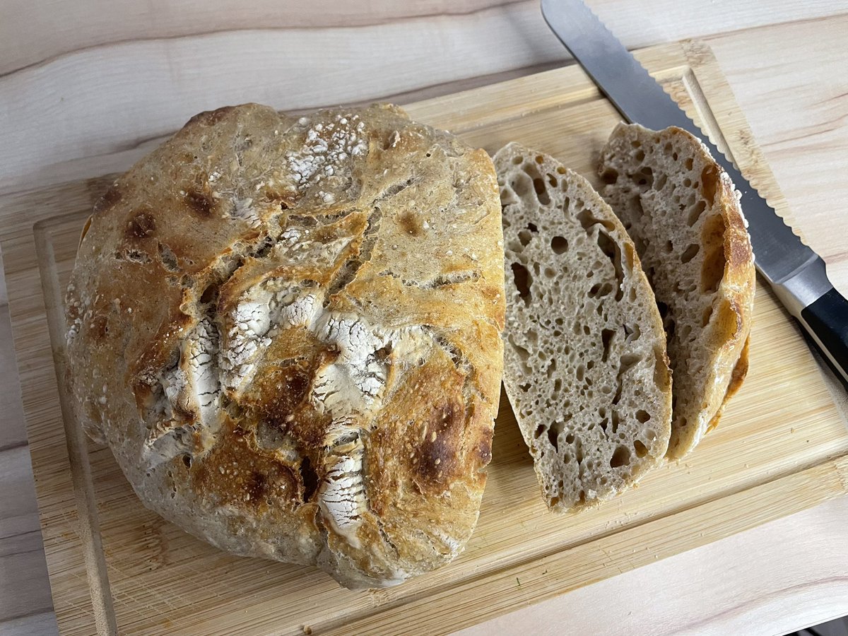 BridieRogers_'s tweet photo. There’s just something so satisfying about baking your own #sourdough bread. Happy with how this turned out 😋 

#sourdoughbread #homebaking #crustybread #homemade https://t.co/xHlDB4H9t8
