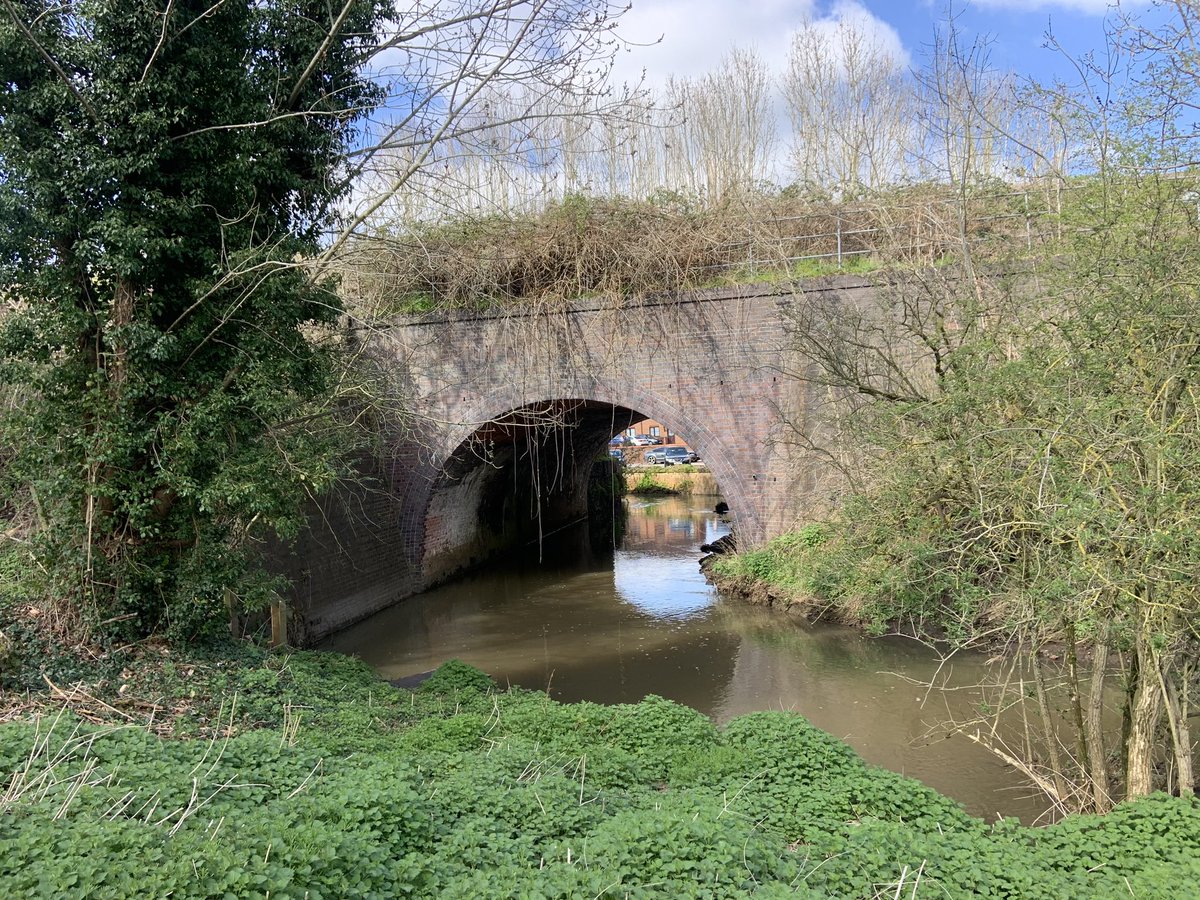 dimchurch's tweet photo. Day 2 of the holidays. Had a restful day. Tap leak, new walk in Droitwich along the canal, visit to supermarket and a fab win for @nufc #nufc how was your Sunday? 

#SpreadASmile 😀#SmileContagious 😀😀😀#BeKind 😘 #CheckIn ☎️ #ClickThoseHeels 👠 https://t.co/qmaiLZRCDy